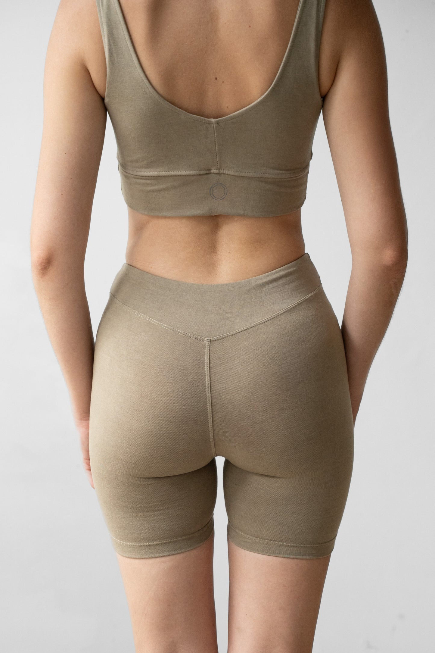 SHORT DE YOGA NUMA - Clay