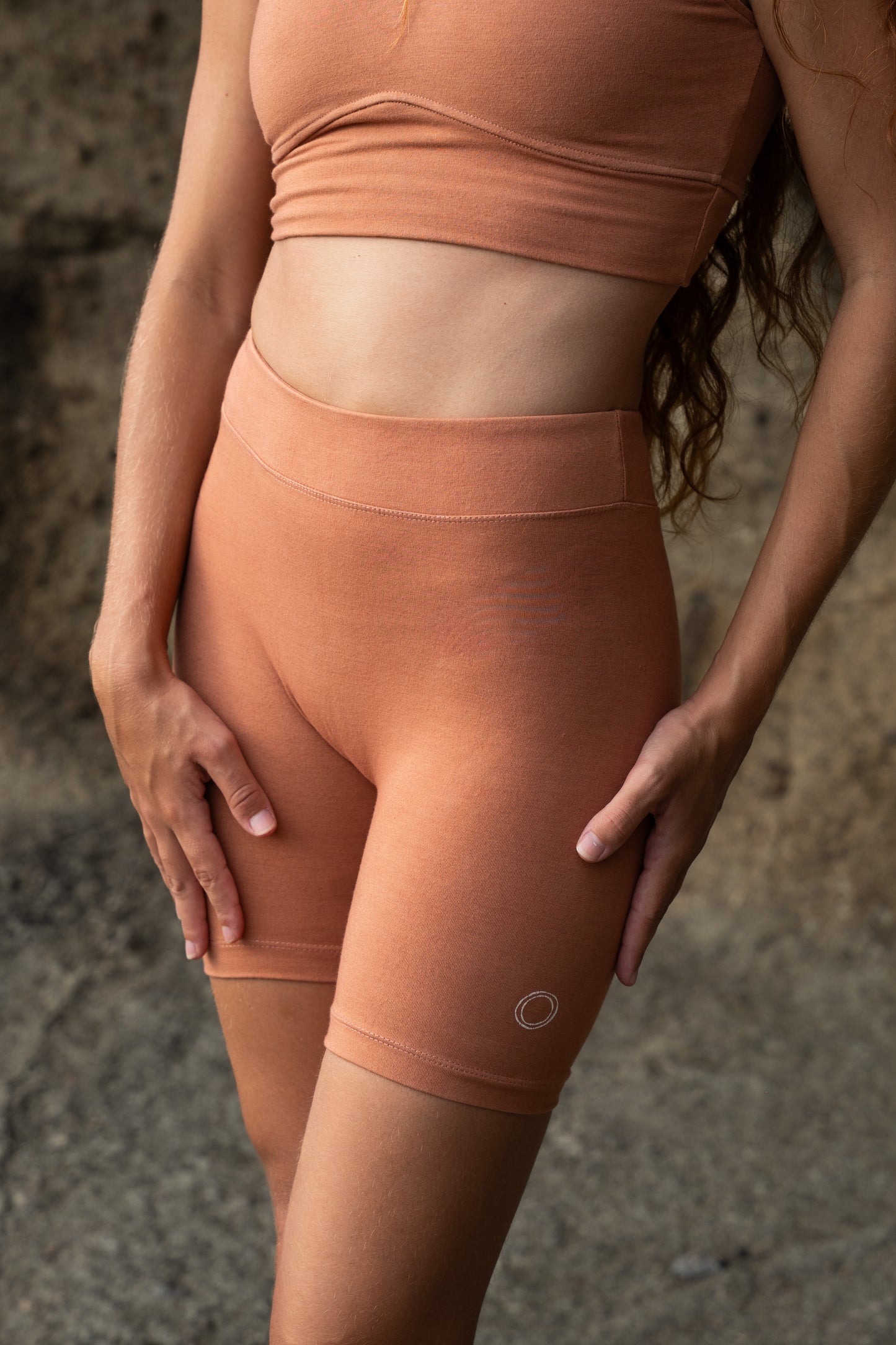Short confortable pour yoga et pratiques chaudes